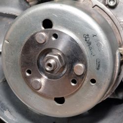 Vario- en ontstekingsmoeren met ringen Easyboost M10x1.25mm voor krukas MBK Booster Nitro Mach G Ovetto