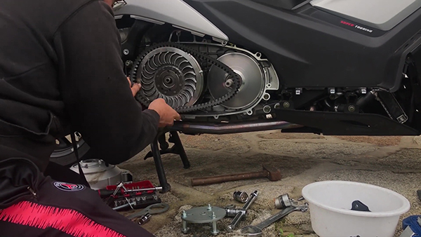 Install the belt and the torque drive