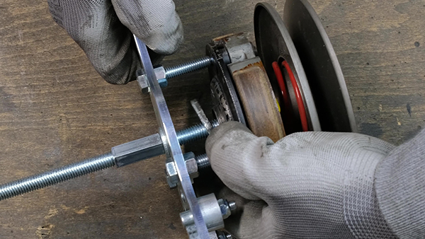 Loosen the clutch nut